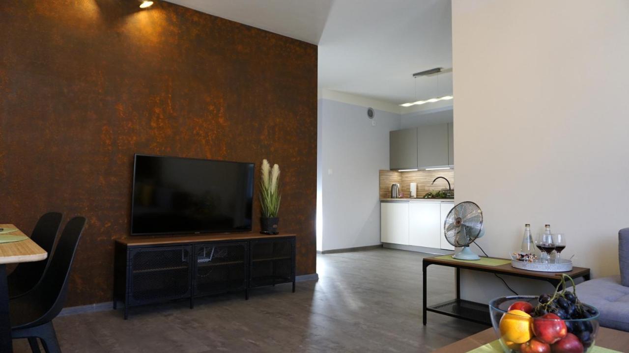 Fajny Kat - Apartamenty W Centrum, Najwyzsze Opinie Gosci Jelenia Gora Exterior photo